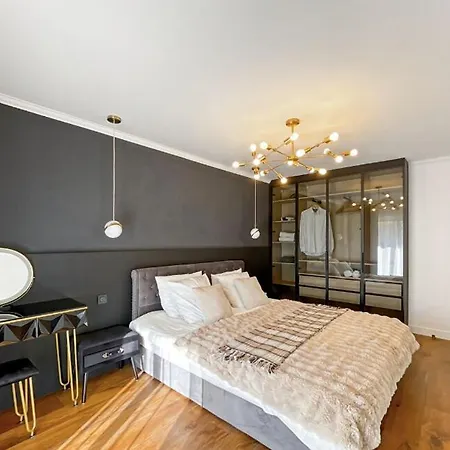 Moderne A Apartment